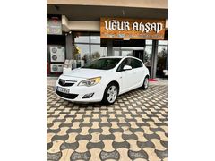Sahibinden Opel Astra 1.6 Edition 2012 Model  172000 km Beyaz