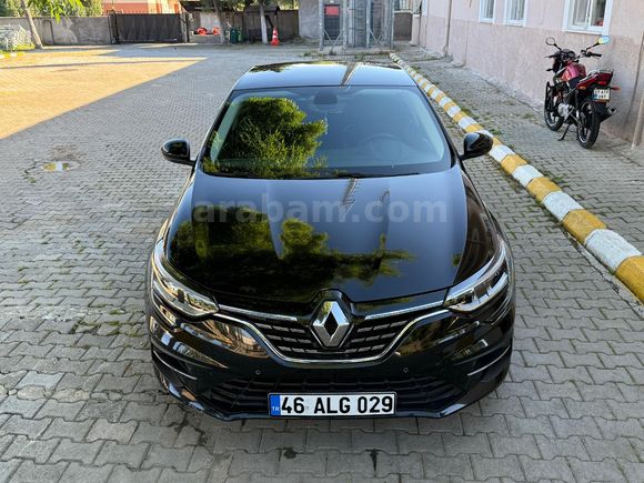 Sahibinden Renault Megane 1.3 TCe Icon 2024 Model  35.000 km Siyah