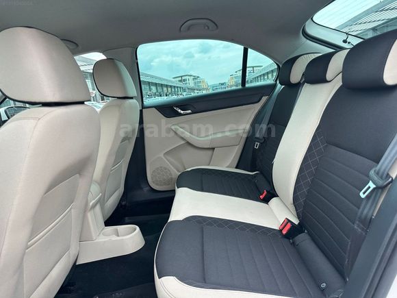 HATASIZ 94.000 KM DE 1.4 TDI STYLE OTOMATİK RAPİD