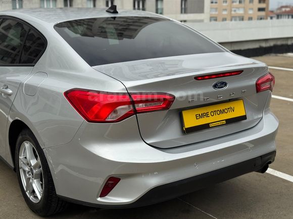 EMRE OTOMOTİV'den 2020 MODEL HATASIZ BOYASIZZ DÜŞÜKKM FORD FOCUS