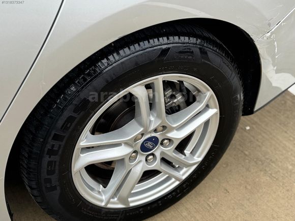 EMRE OTOMOTİV'den 2020 MODEL HATASIZ BOYASIZZ DÜŞÜKKM FORD FOCUS