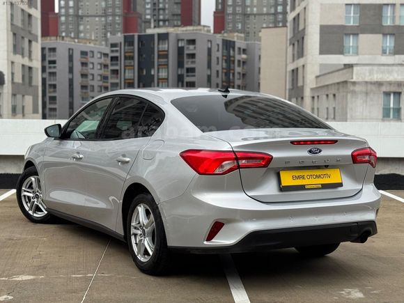 EMRE OTOMOTİV'den 2020 MODEL HATASIZ BOYASIZZ DÜŞÜKKM FORD FOCUS