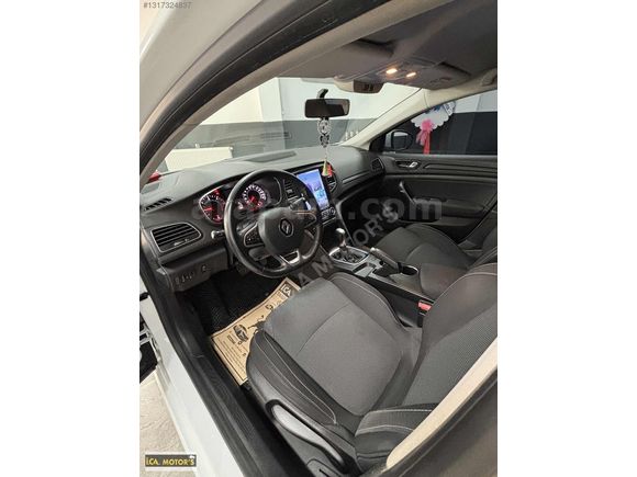 HATASIZ RENAULT MEGANE 1.5 BLUE DCI OTOMATİK DONANIMLI ARAÇ