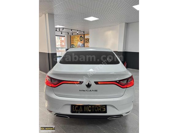 HATASIZ RENAULT MEGANE 1.5 BLUE DCI OTOMATİK DONANIMLI ARAÇ