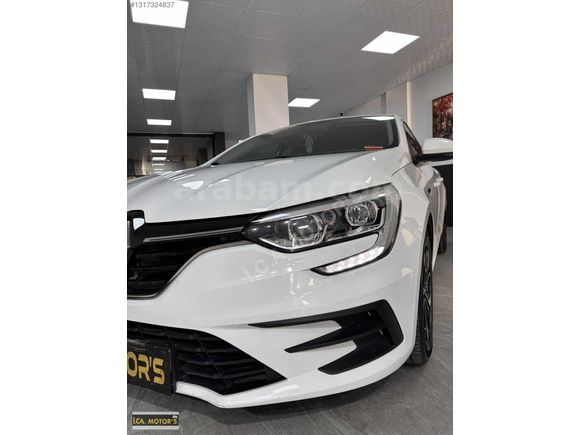 HATASIZ RENAULT MEGANE 1.5 BLUE DCI OTOMATİK DONANIMLI ARAÇ