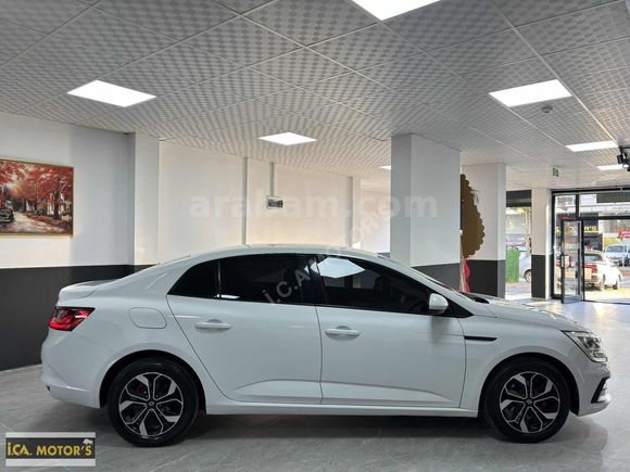 HATASIZ RENAULT MEGANE 1.5 BLUE DCI OTOMATİK DONANIMLI ARAÇ