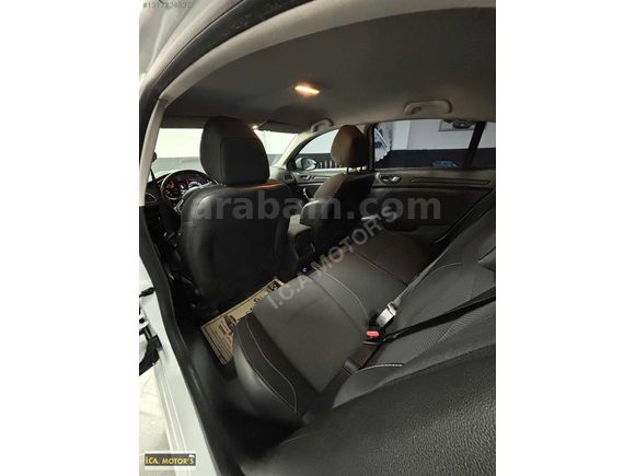 HATASIZ RENAULT MEGANE 1.5 BLUE DCI OTOMATİK DONANIMLI ARAÇ