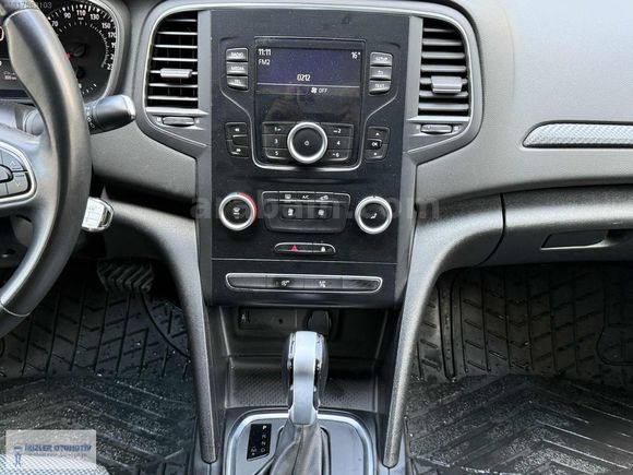 RENAULT MEGANE 1.5 BLUEDCİ JOY OTOMATİK