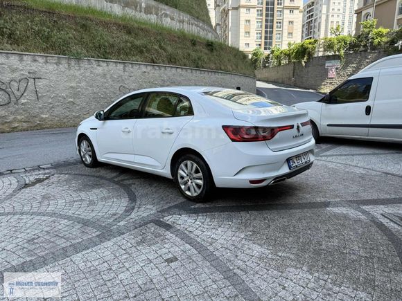 RENAULT MEGANE 1.5 BLUEDCİ JOY OTOMATİK