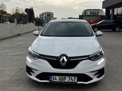 2022 MODEL 82.000 KM'DE DİZEL OTOMATİK MEGANE