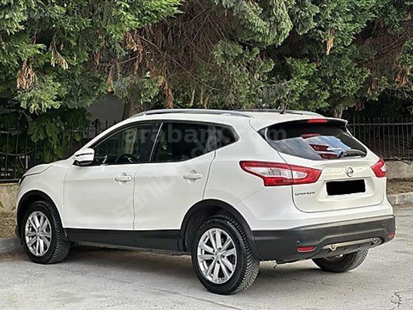 DİYAR MOTORS DAN 2015 CAM TAVAN NİSSAN QASHQAİ DÜŞÜK KM