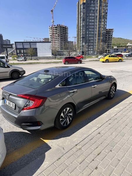 Sahibinden Honda Civic 1.6i VTEC Eco Executive 2018 Model Ankara 86.000 km Füme