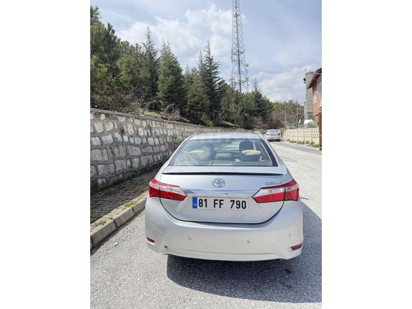 Makyajlı Kasa Düşük Km Bej Döşemeli 2016  Corolla  