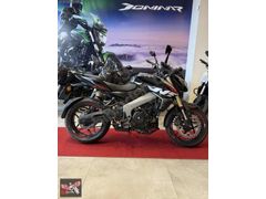 SC MOTO PUNTO'dan PULSAR NS400 Z