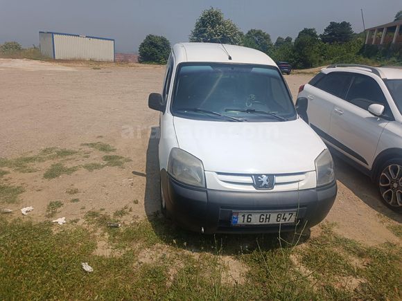 Sahibinden Peugeot Partner 1.9 D 2008 Model  256.000 km Beyaz