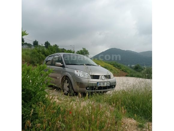 Temiz,Bakımlı ve Masrafsız-Renault -Scenic II-
