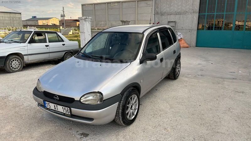 Galeriden Opel Corsa 1.4 GLS 1997 Model Aksaray 246.200 km Gri