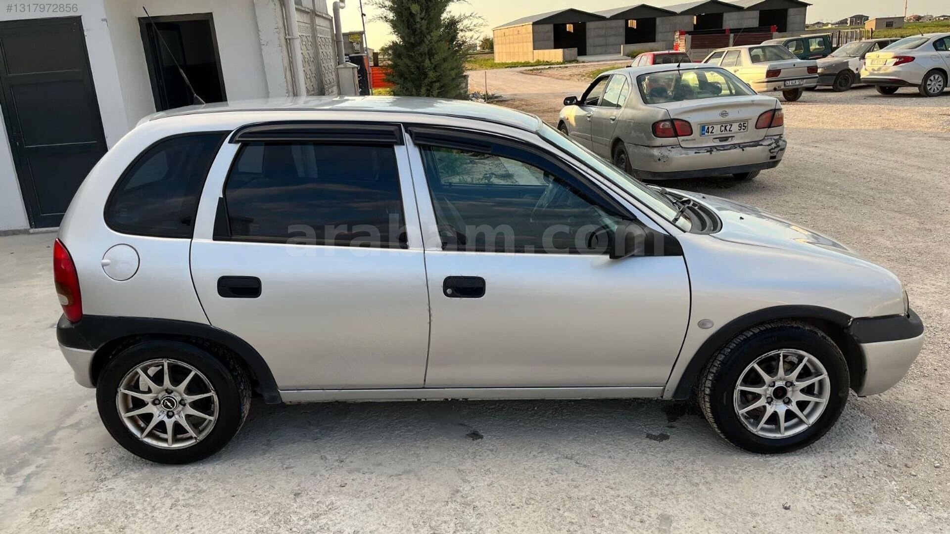Galeriden Opel Corsa 1.4 GLS 1997 Model Aksaray 246.200 km Gri 3