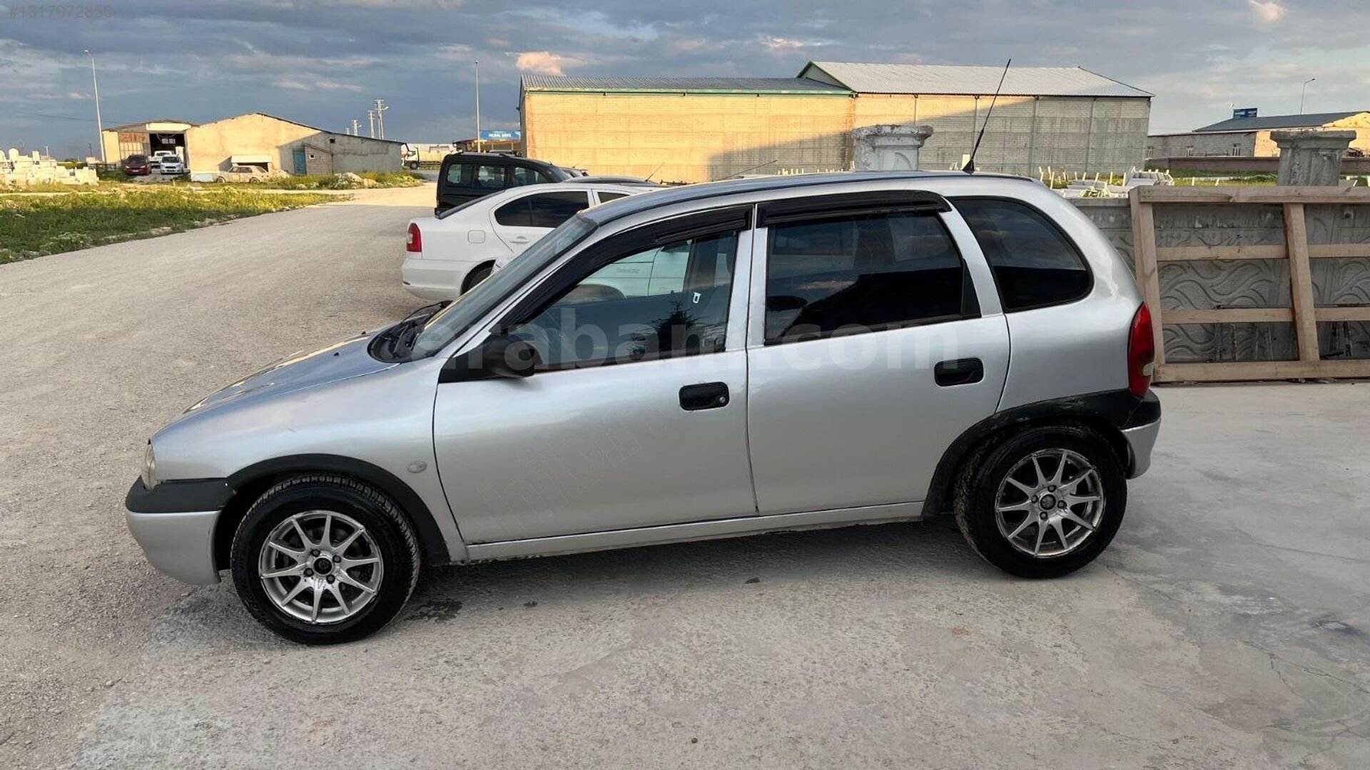 Galeriden Opel Corsa 1.4 GLS 1997 Model Aksaray 246.200 km Gri 4