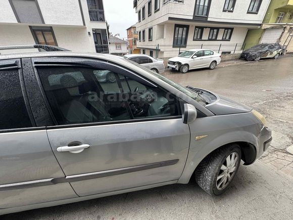 Sahibinden Renault Scenic 1.5 dCi Dynamique 2006 Model İstanbul 245.000 km Bej