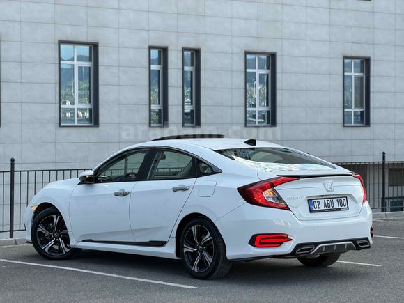 Sahibinden Honda Civic 1.6i VTEC Eco Executive 2021 Model 