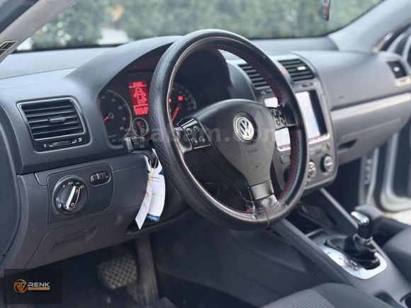 1.6 DÜZ MOTOR OTOMATİK CAM GİBİ JETTA