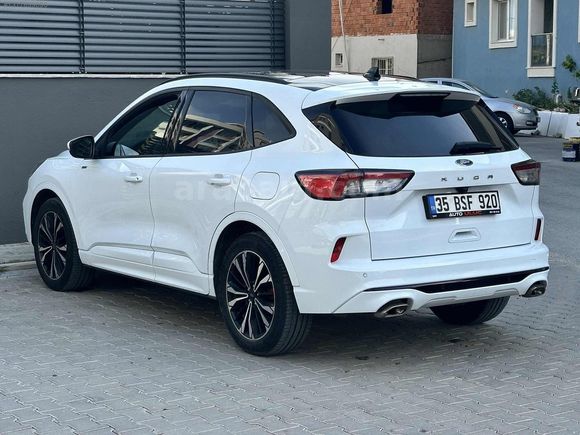 2023 MDL//KUGA//BOYASIZ//İLK SAHİP//YETKİLİ SERVİS B.