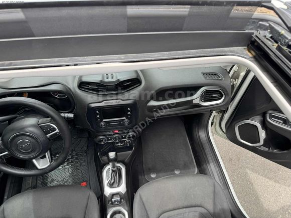DEĞIŞENSİZ CAM TAVAN RENEGADE LİMİTED OTOMATİK VİTES