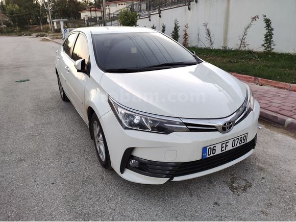 Öğretmenden Temiz Toyota Corolla 1.6 Advance 2017 Model 