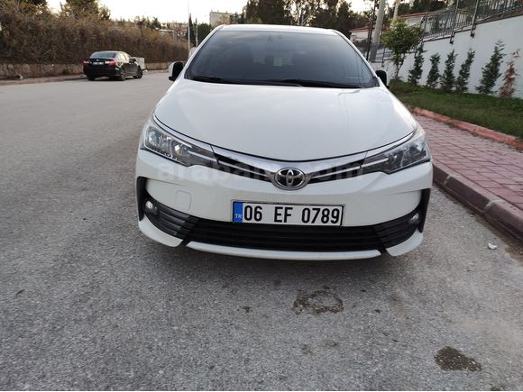 Öğretmenden Temiz Toyota Corolla 1.6 Advance 2017 Model 