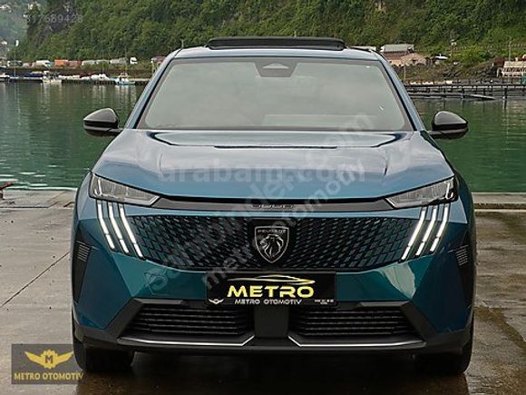 2025 11 bin km YENİ PEUGEOT 3008 HYBRIT ALLURE cam tavan HATASIZ