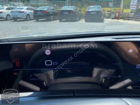 ÖZTOPRAK-2025 PEUGEOT 3008 ALLURE 1.2 MHEV HATASIZ-4.75 VADE