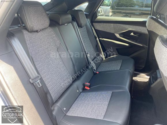ÖZTOPRAK-2025 PEUGEOT 3008 ALLURE 1.2 MHEV HATASIZ-4.75 VADE