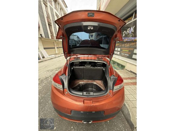 2012 RENAULT MEGANE 3 COUPE İSTER PARÇA OLARAK İSTER KOMPLE !!