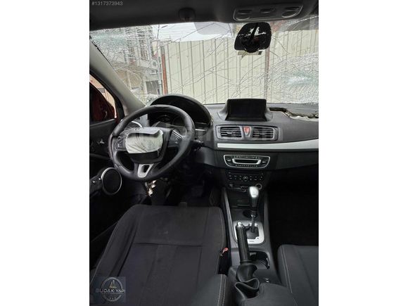 2012 RENAULT MEGANE 3 COUPE İSTER PARÇA OLARAK İSTER KOMPLE !!