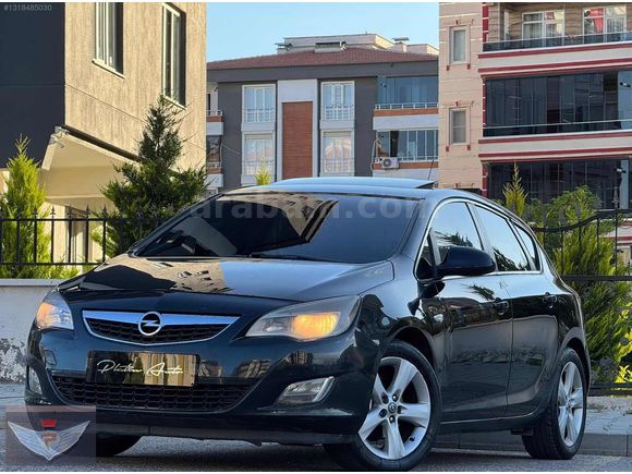 2012 OPEL ASTRA SPORT SANRUFLU AİLE ARACI