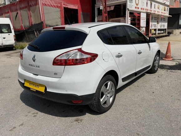 ELIT 01 AUTO'DAN BAKIMLI MASRAFSIZ MEGANE