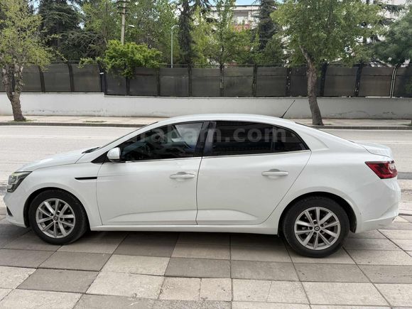PROCAR AUTO'DAN 2016 MEGANE TOUCH