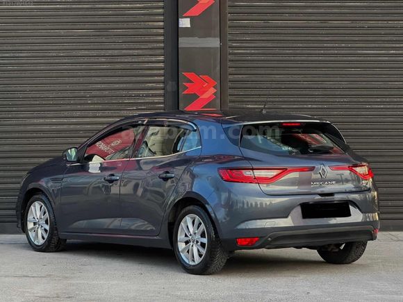 BOYASIZ HATASIZ MEGANE 1.5 DCI TOUCH 127 BİN KM
