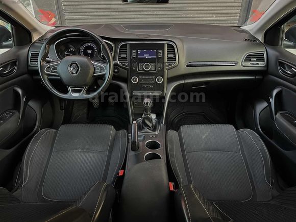 BOYASIZ HATASIZ MEGANE 1.5 DCI TOUCH 127 BİN KM