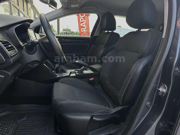 BOYASIZ HATASIZ MEGANE 1.5 DCI TOUCH 127 BİN KM