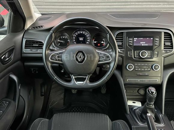 BOYASIZ HATASIZ MEGANE 1.5 DCI TOUCH 127 BİN KM