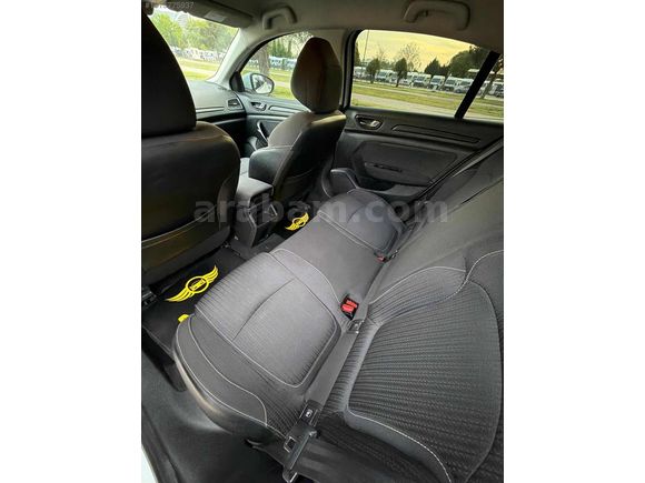 2016 182000KM DİZEL OTOMATİK VİTES MEGANE4 TOUCH