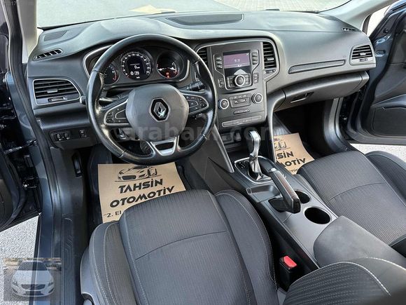 Otomatik vites 2018 Megane 1.5 Dci TOUCH Yanda 2 parça boyalı...