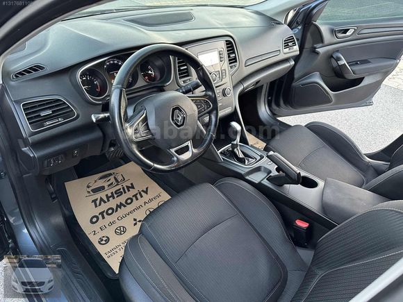 Otomatik vites 2018 Megane 1.5 Dci TOUCH Yanda 2 parça boyalı...