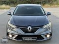 Otomatik vites 2018 Megane 1.5 Dci TOUCH Yanda 2 parça boyalı...
