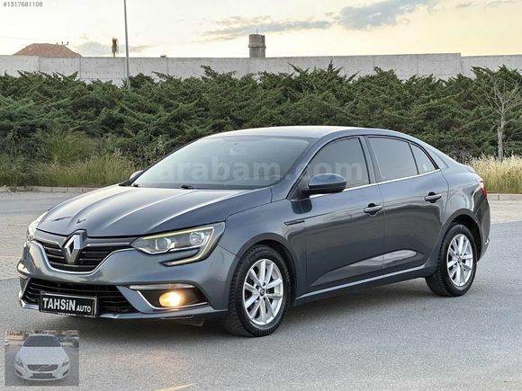 Otomatik vites 2018 Megane 1.5 Dci TOUCH Yanda 2 parça boyalı...
