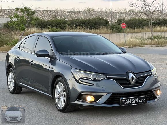 Otomatik vites 2018 Megane 1.5 Dci TOUCH Yanda 2 parça boyalı...