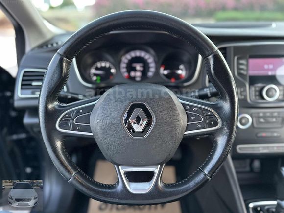 Otomatik vites 2018 Megane 1.5 Dci TOUCH Yanda 2 parça boyalı...