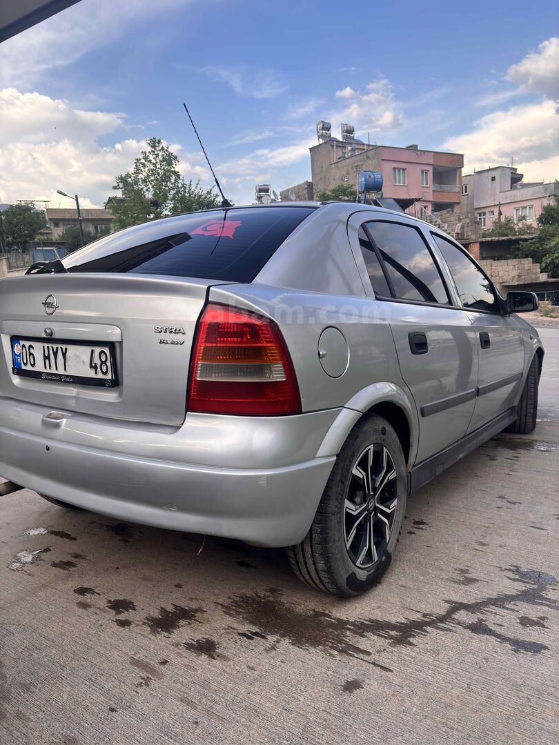 Sahibinden Opel Astra 1.6 Comfort 2001 Model Kahramanmaraş 330.000 km Gri 6